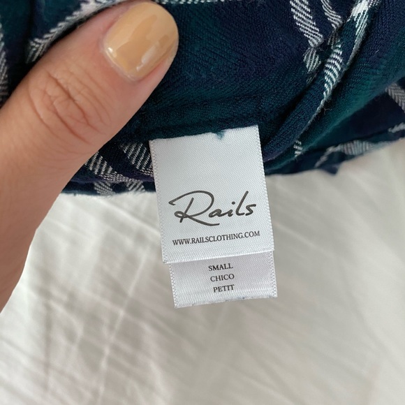 Rails Hunter Plaid Button Down Forest Navy Top - Picture 7 of 8